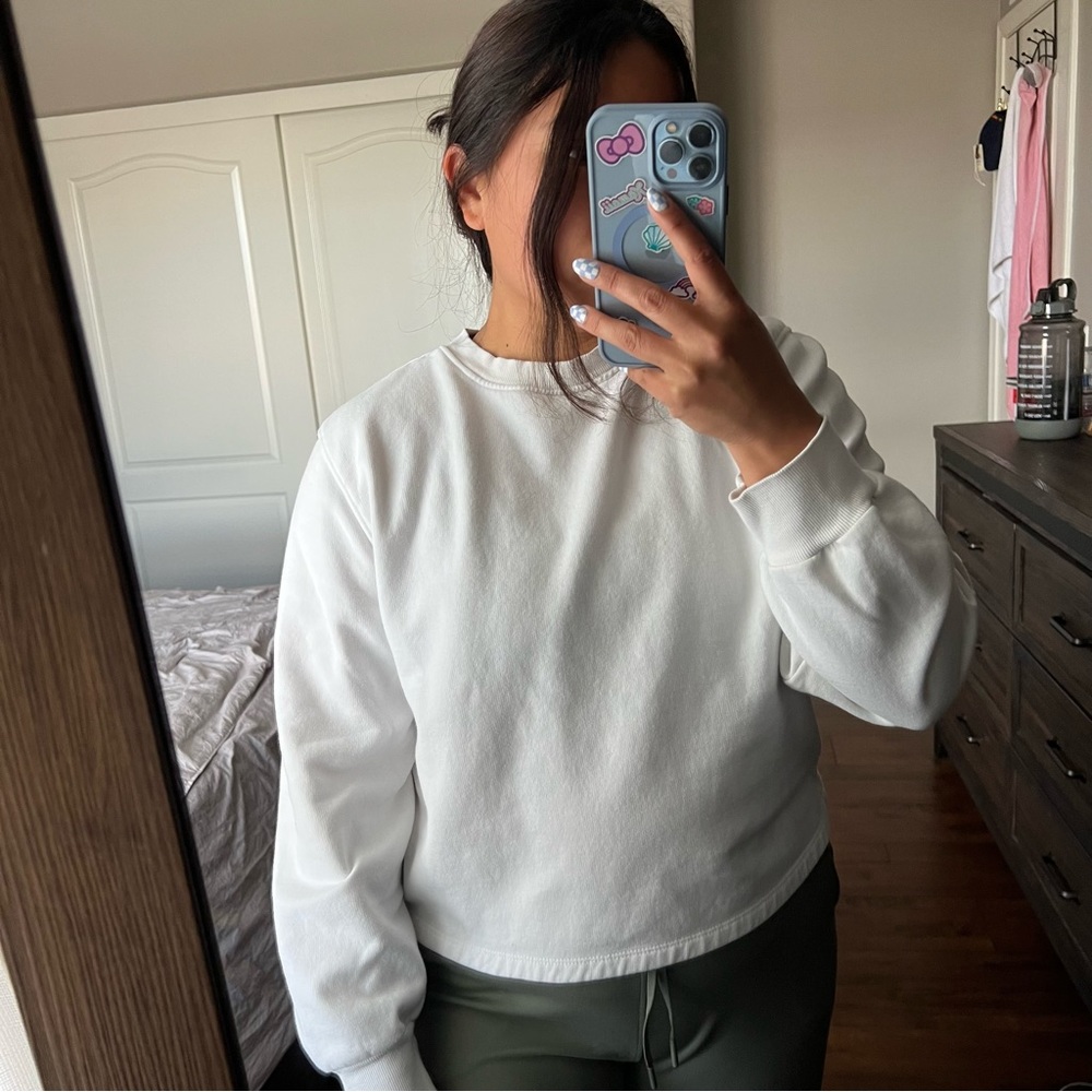 Zara White Crewneck Sweater